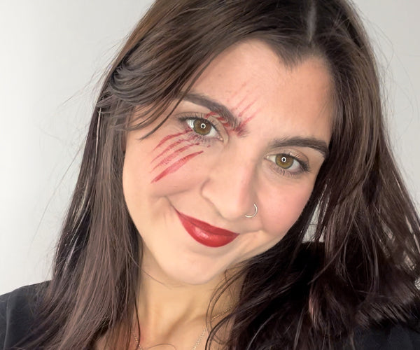 Halloween Glam Meets Claw Chic: Easy Step-by-Step Look