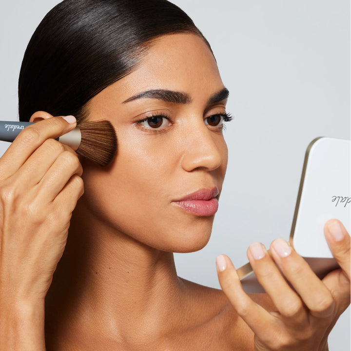 Pro Series Vegan Makeup Brush - Powder The Handi Brush - Jane Iredale Mineral Makeup Australia